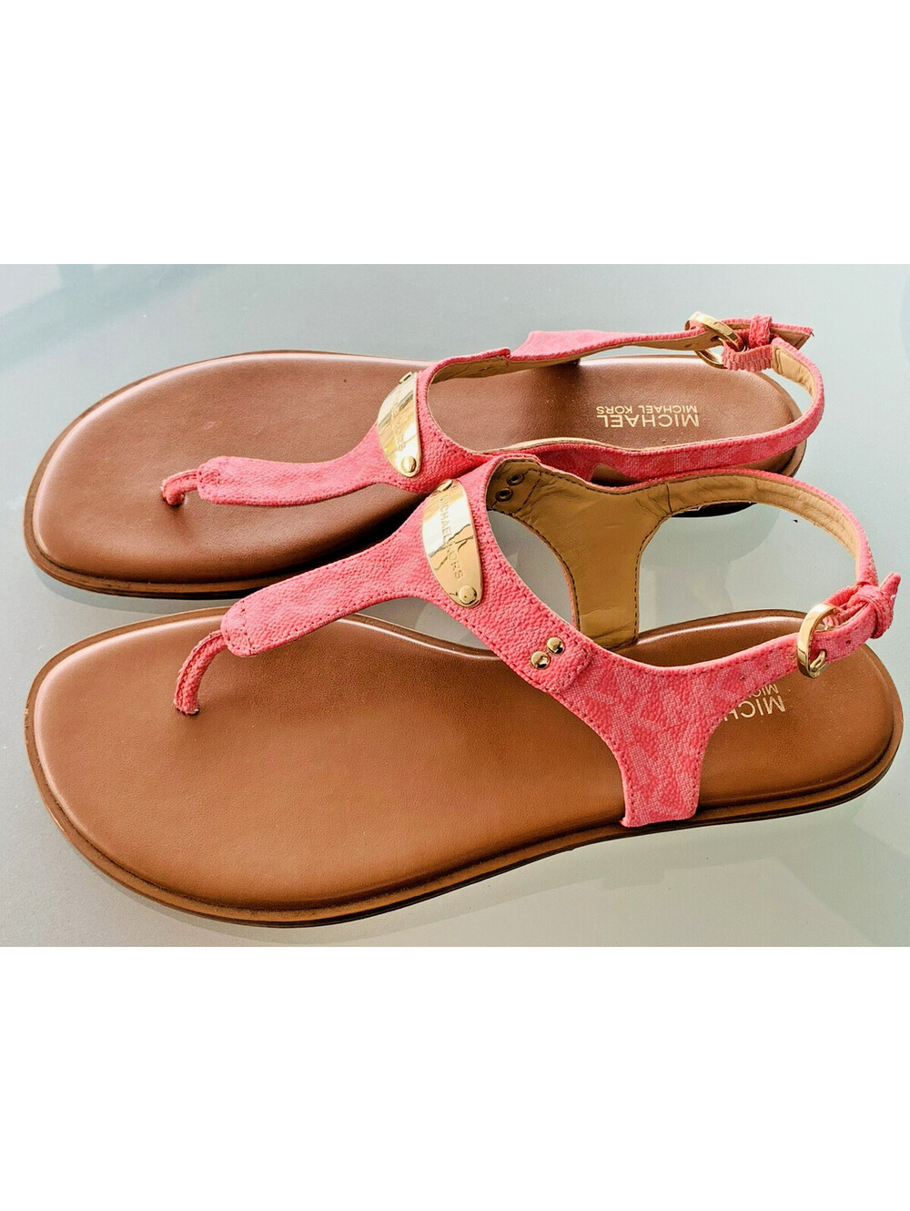 MICHAEL Michael Kors MK Plate Flat Thong T-Strap Sandals Pink Size 8